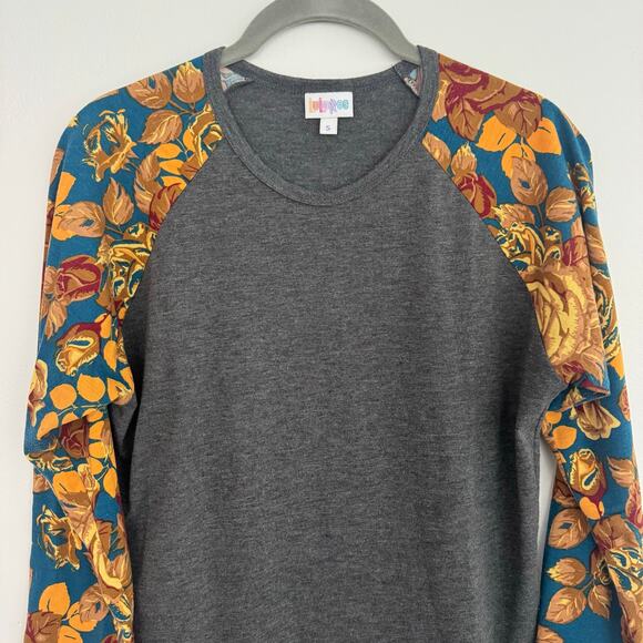 Lularoe Randy Top in a Floral Print/Heathered Grey - Picture 3 of 6